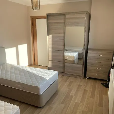 Yalova 2+1 House *