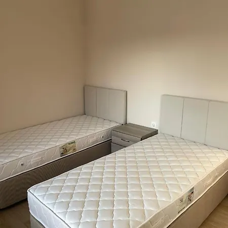 Apartman Yalova 2+1 House *
